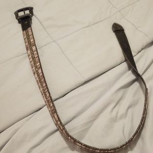 Buckles womens belt